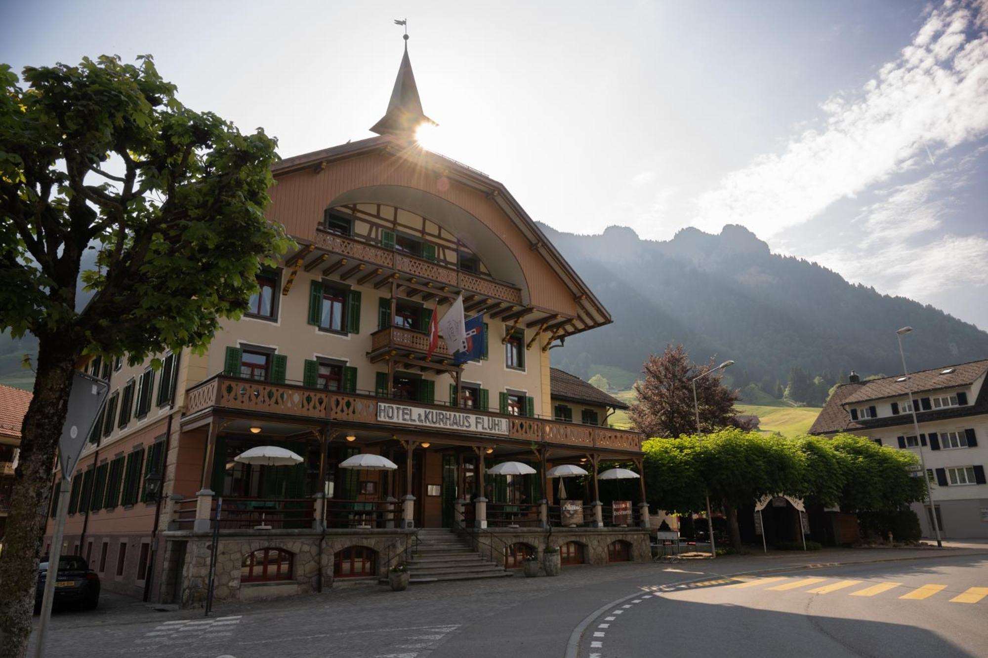 Fluehli Hotel Kurhaus Exterior foto